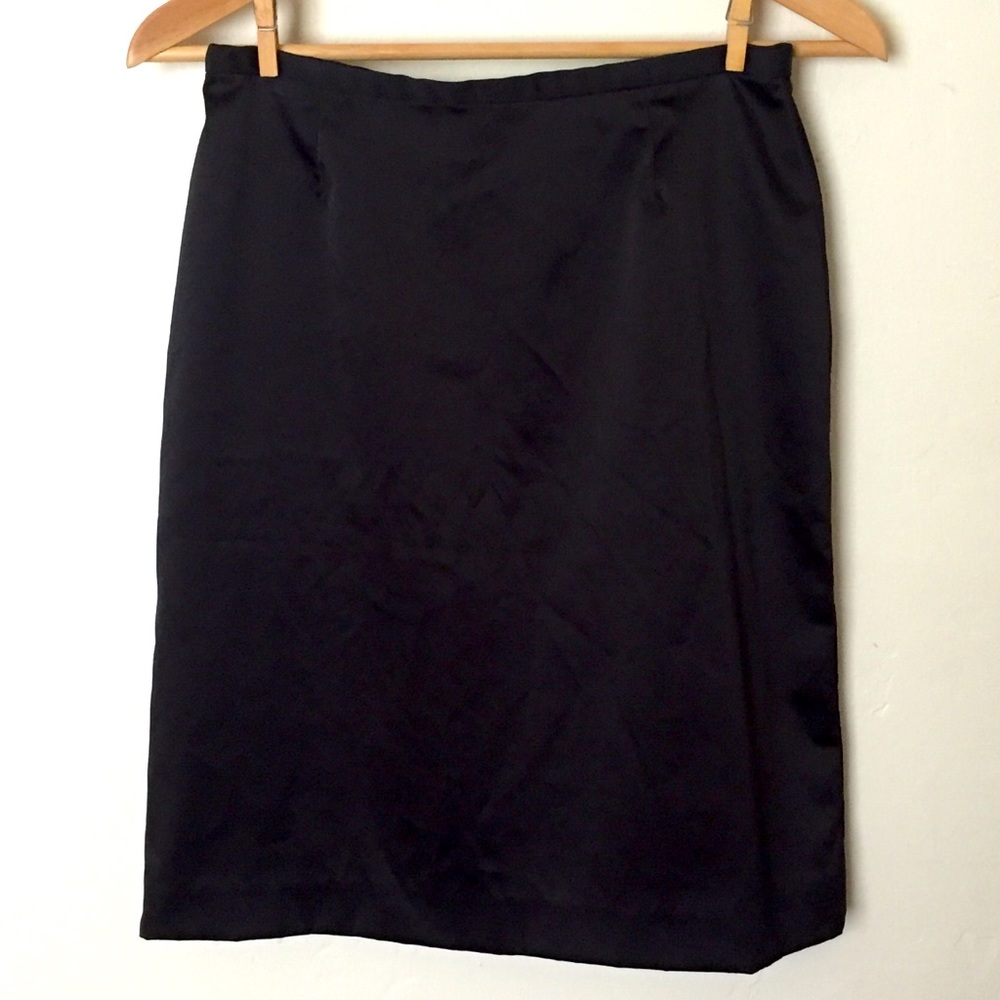GAP Black Satin-Like Skirt